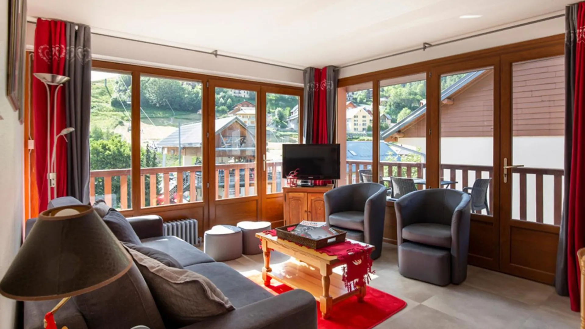 Confort 3 Pieces Pour 6 Pers, Oriente Sud-Est Avec Parking Et Wifi - Fr-1-263-572 location